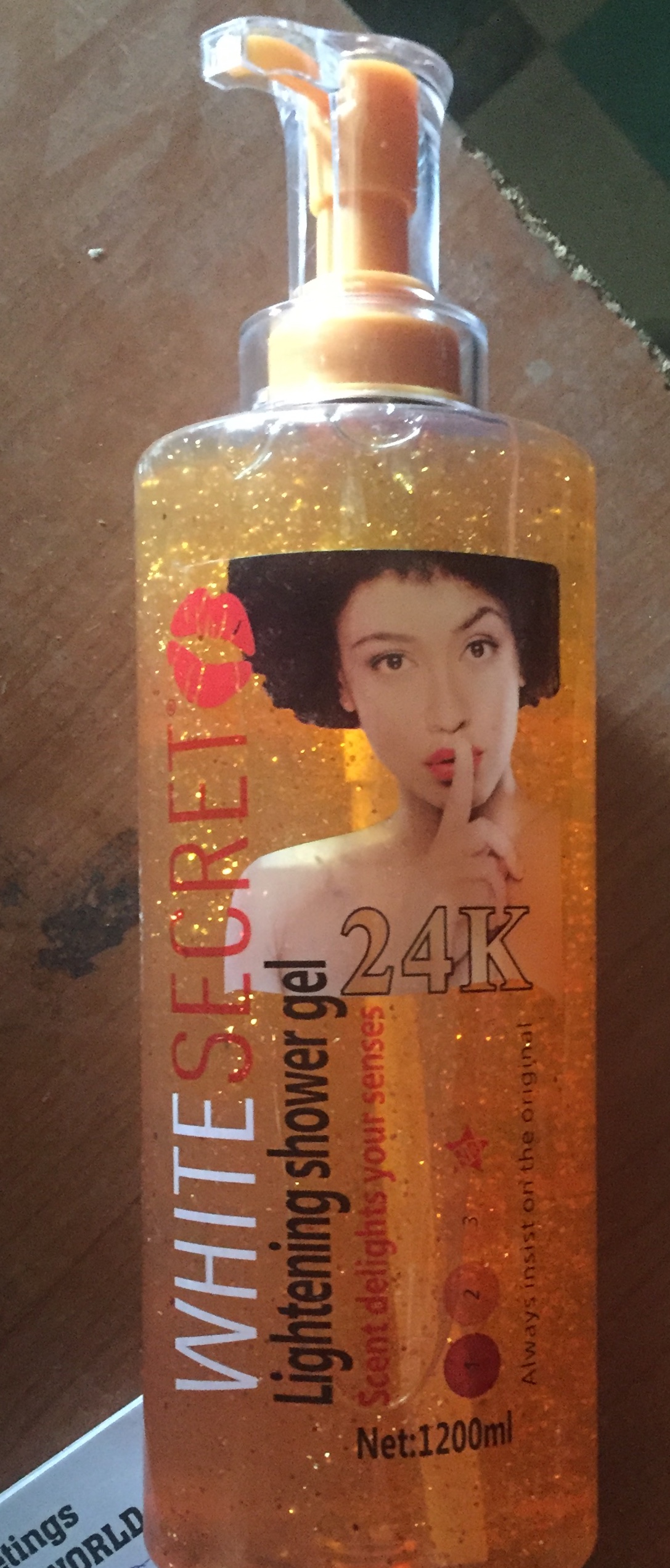 White Secret Lightening Shower Gel 24k