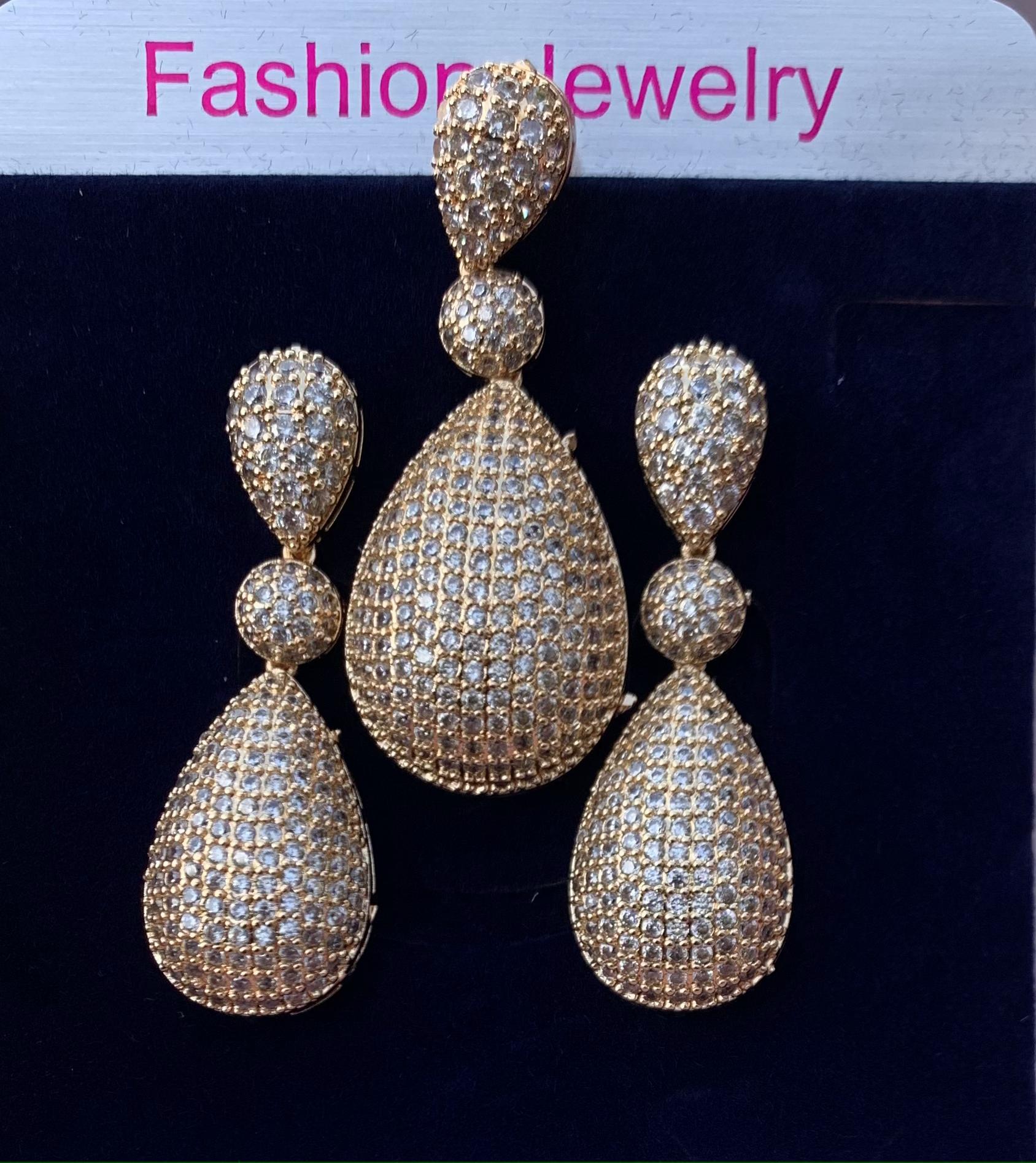 Ladies Jewelry Set